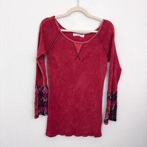 Able Womens Thermal Raglan Top Shirt Size L Boho Statement Sleeve Brick Red